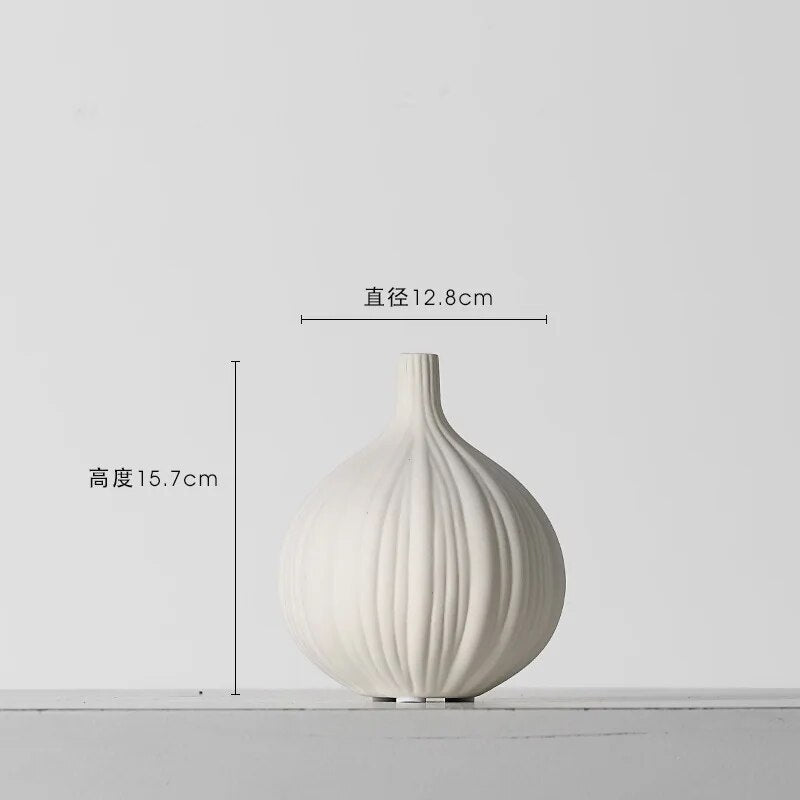 Modern White Ceramic Vases For Artificial Flowers Decorative Figurines