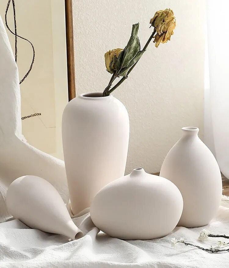 IKARYA Creative White Ceramic Chinese Vase